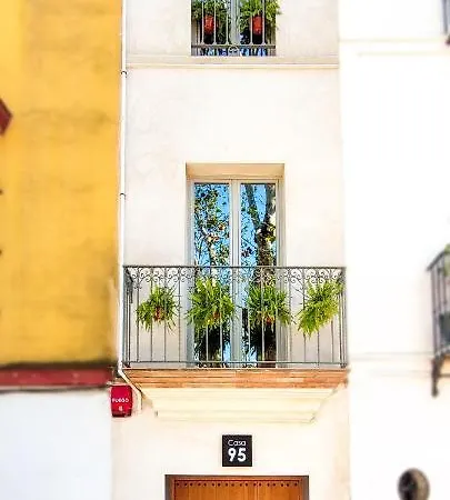 Casa 95 * Sevilla